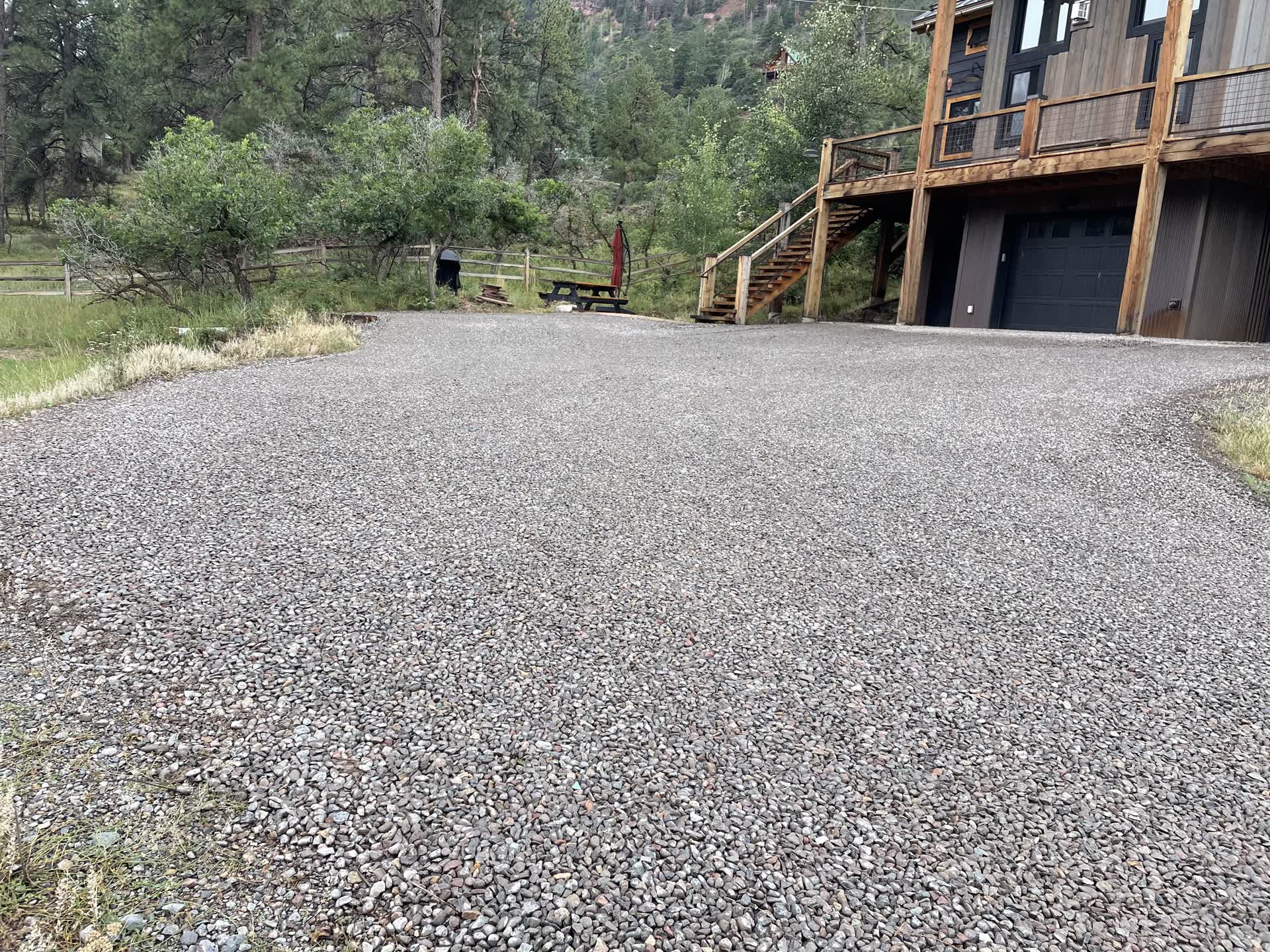 Finished gravel driveway project